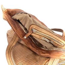 Charger l'image dans la galerie, Sac IN CITTA en Cuir Perforé Camel