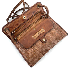 Charger l'image dans la galerie, Sac WALLET en Cuir Lavé Marron