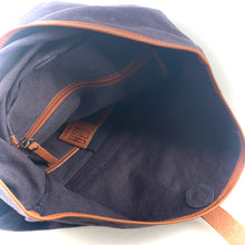 Charger l'image dans la galerie, Sac à Dos en Toile Marine et Cuir Camel