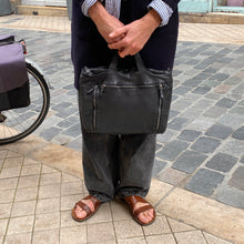 Charger l'image dans la galerie, Cartable Petit Format en Cuir Noir