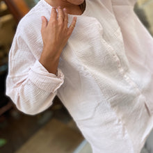 Load image into Gallery viewer, Chemise Oversize ANASTASIA en Double Gaze de Coton Blush