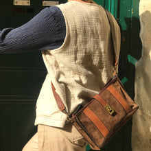 Charger l'image dans la galerie, Sac MARIANA en Cuir et Daim Brown