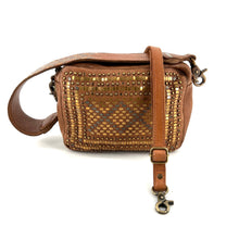 Charger l'image dans la galerie, Petit Sac en Cuir Ocre et Clous Plats Bicolores