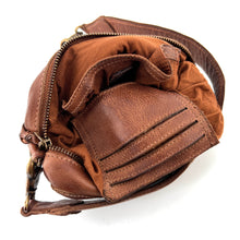 Charger l'image dans la galerie, Petit Sac en Cuir Camel et Clous Plats Bicolores