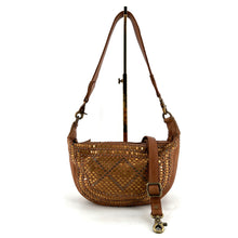 Charger l'image dans la galerie, Sac Banane en Cuir Ocre et Clous Plats Bicolores