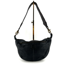 Charger l'image dans la galerie, Sac Banane en Cuir Noir et Clous Plats Bicolores