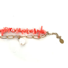 Load image into Gallery viewer, Bracelet ACAPULCO en Corail et Plaqué Or