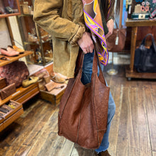 Charger l'image dans la galerie, Sac Cabas en Cuir Camel