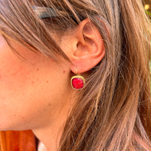 Load image into Gallery viewer, Dormeuses LOUISE en Pâte de Verre Orange