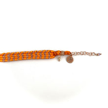 Load image into Gallery viewer, Bracelet Tissé en Fil de Satin Orange et Chaine en Plaqué Or