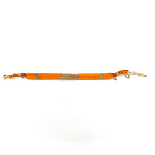 Load image into Gallery viewer, Bracelet Gourmette Tissé en Fil de Satin Orange et Chaine en Plaqué Or