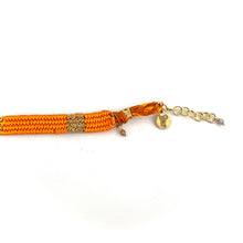 Load image into Gallery viewer, Bracelet Gourmette Tissé en Fil de Satin Orange et Chaine en Plaqué Or