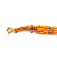 Load image into Gallery viewer, Bracelet Gourmette Tissé en Fil de Satin Orange et Chaine en Plaqué Or