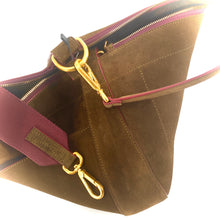 Charger l'image dans la galerie, Sac GABY en Veau Velours Couleur Mousse