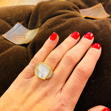 Load image into Gallery viewer, Bague Kara en Nacre