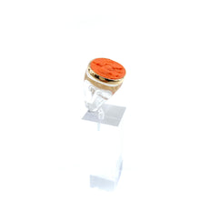 Load image into Gallery viewer, Large Bague en Plexiglas et Résine Orange Motif Lion