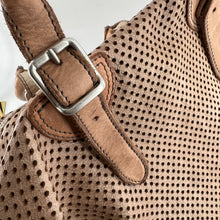 Charger l'image dans la galerie, Sac PLAZA en Cuir Perforé Latte