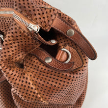 Charger l'image dans la galerie, Sac PLAZA en Cuir Perforé Caramel