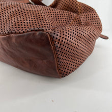 Charger l'image dans la galerie, Sac PLAZA en Cuir Perforé Caramel