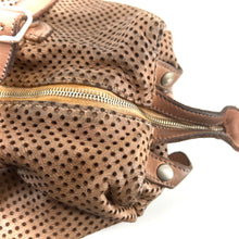 Charger l'image dans la galerie, Sac PLAZA en Cuir Perforé Pebble