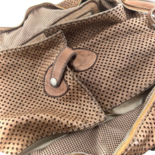Charger l'image dans la galerie, Sac PLAZA en Cuir Perforé Pebble
