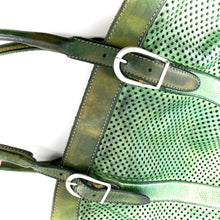 Charger l'image dans la galerie, Sac AMALFI en Cuir Perforé Vert