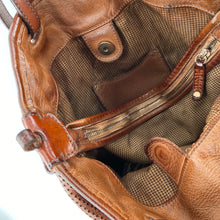 Charger l'image dans la galerie, Sac RE EDITION en Cuir Perforé Caramel