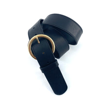 Load image into Gallery viewer, Ceinture en Cuir Noir Boucle Ronde Dorée