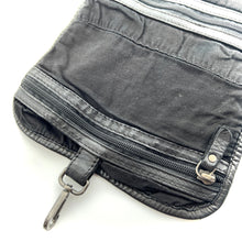 Charger l'image dans la galerie, Trousse / Trousse de Toilette en Cuir Noir