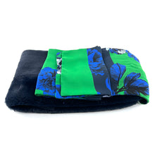 Charger l'image dans la galerie, Col en Fausse Fourrure Nuit / Cyan