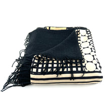 Load image into Gallery viewer, Étole Alpaga Noire Doublée Foulard Miel