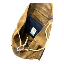 Charger l'image dans la galerie, Sac à Dos CAMP en Cuir Velours Tabac