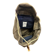 Load image into Gallery viewer, Sac à Dos CAMP en Cuir Velours Musk