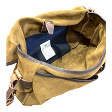 Load image into Gallery viewer, Sac MUSETTE en Cuir Velours Tabac