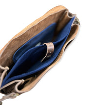 Load image into Gallery viewer, Sac POSTIER ÉCLAIR M en Cuir Café