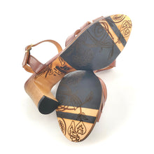 Load image into Gallery viewer, Sandale à Talon en Cuir Cognac
