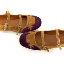 Load image into Gallery viewer, Ballerine Double Bride en Daim Sable et Violet
