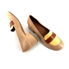 Charger l&#39;image dans la galerie, Mocassin Petit Talon Trotteur en Cuir Tricolore Beige / Jaune / Camel Ultra-Souple
