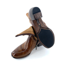 Charger l&#39;image dans la galerie, Boots Talon Trotteur en Cuir Sughero Tige Haute en Cuir Stretch
