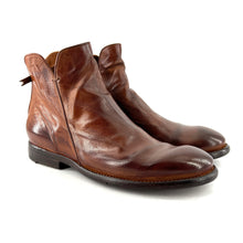 Charger l'image dans la galerie, Boots Zippé Arrière en Cuir Patiné Cognac
