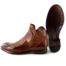 Charger l'image dans la galerie, Boots Zippé Arrière en Cuir Patiné Cognac
