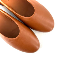 Charger l'image dans la galerie, Ballerine ÉGLANTINE en Cuir Camel
