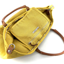 Load image into Gallery viewer, Sac CITY EASY en Toile Jaune Finitions Cuir Camel
