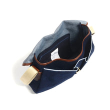 Charger l'image dans la galerie, Sac Besace LÉON en Denim
