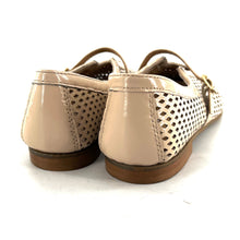 Load image into Gallery viewer, Ballerine en Cuir Vernis Perforé Blanc Cassé
