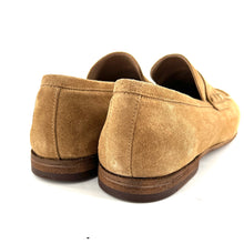 Load image into Gallery viewer, Mocassin Ultra-Souple en Daim Beige
