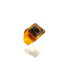Load image into Gallery viewer, Large Bague en Acétate Tortoise et Cabochon Oeil de Tigre Serti Plaqué Or
