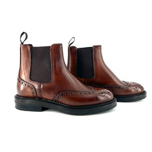 Charger l'image dans la galerie, Chelsea Boots Bout Fleuri en Cuir Cognac
