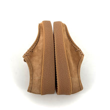 Charger l&#39;image dans la galerie, Chaussure Lacets Semelle Gomme en Daim Sable

