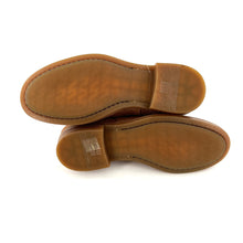 Load image into Gallery viewer, Boots Zippé Arrière en Daim et Daim Perforé Camel
